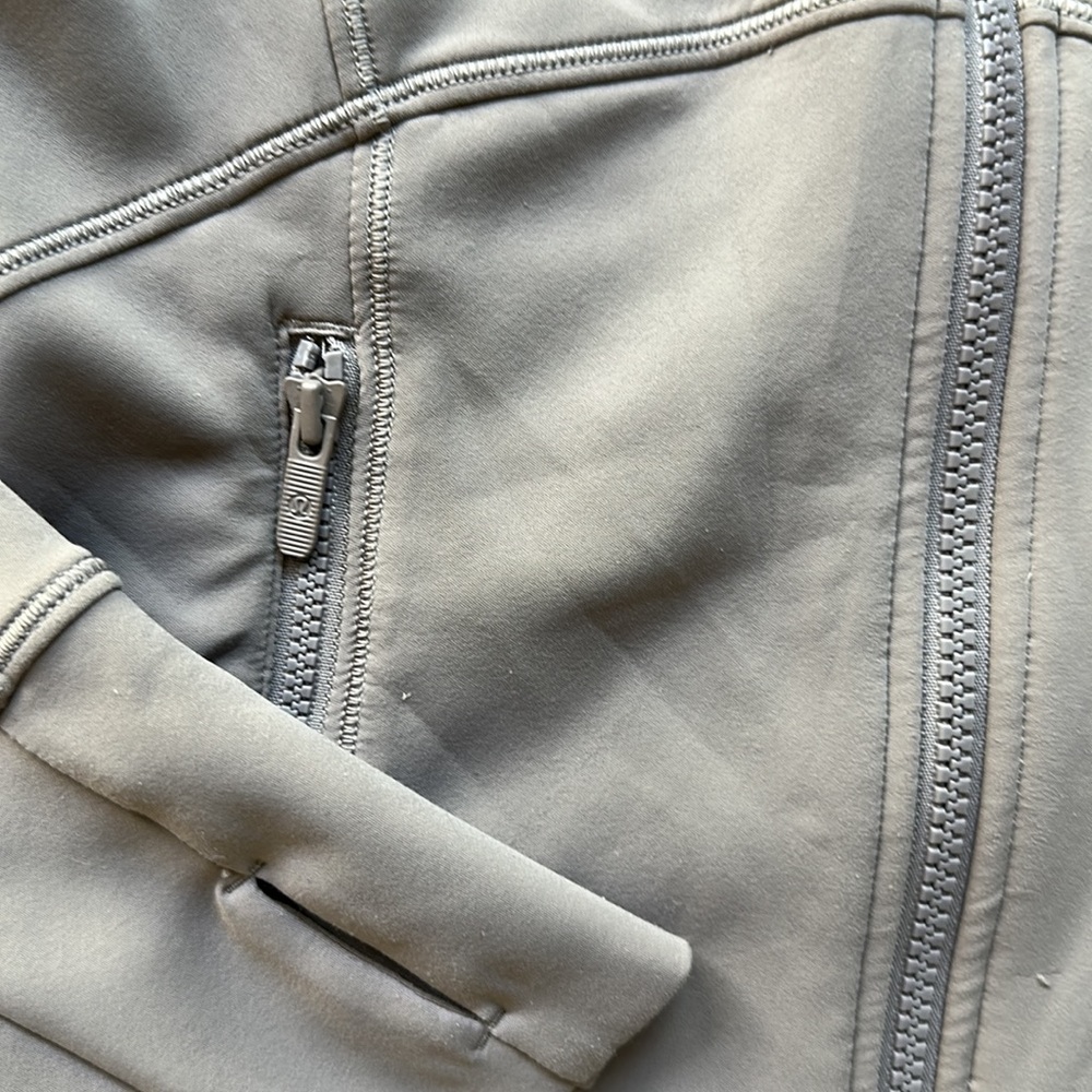 Lululemon Jacket - Picture 2 of 3